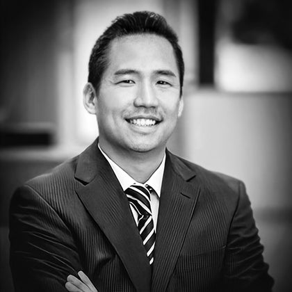 DR. ERIC Y. CHANG